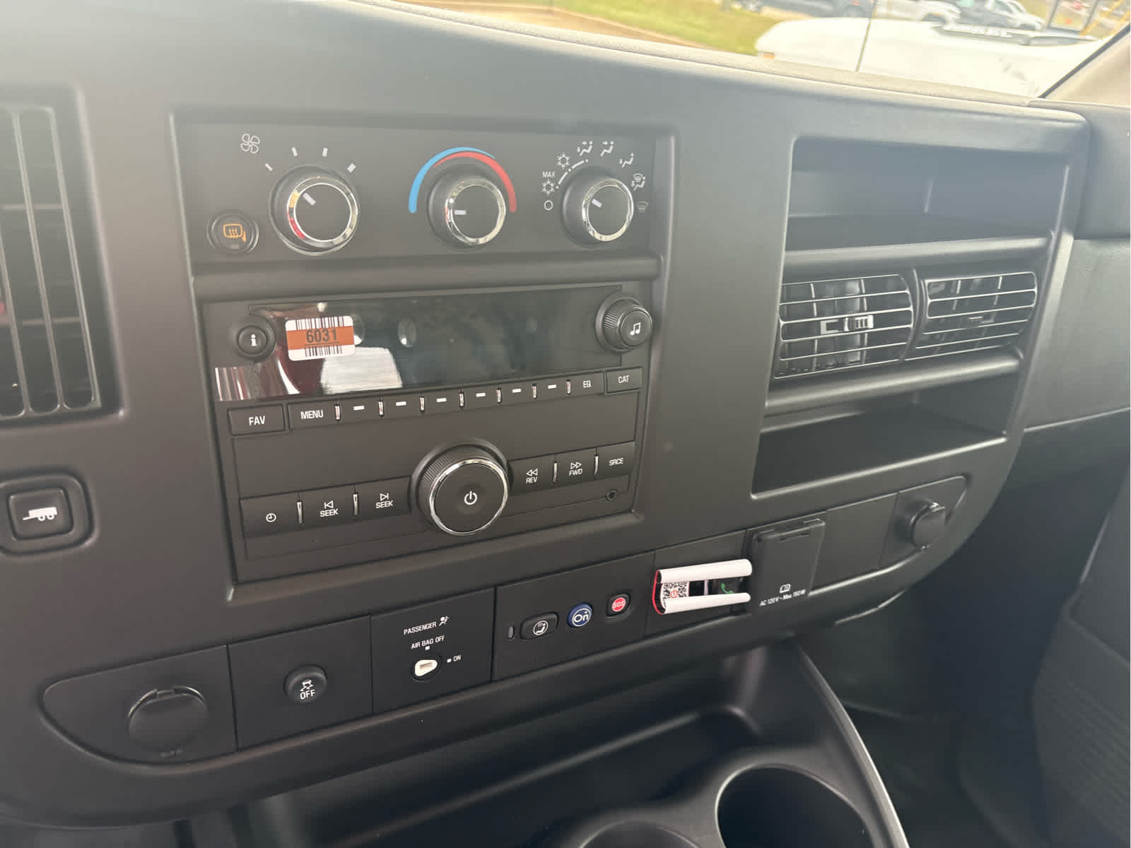 2025 Chevrolet Express Cargo 2500 WT