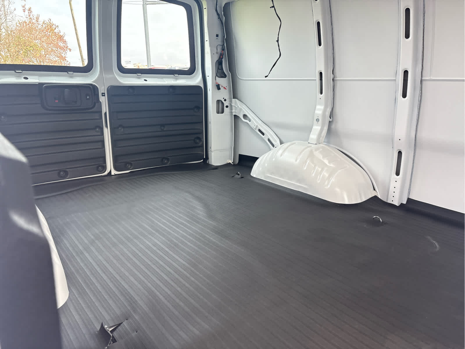 2025 Chevrolet Express Cargo 2500 WT