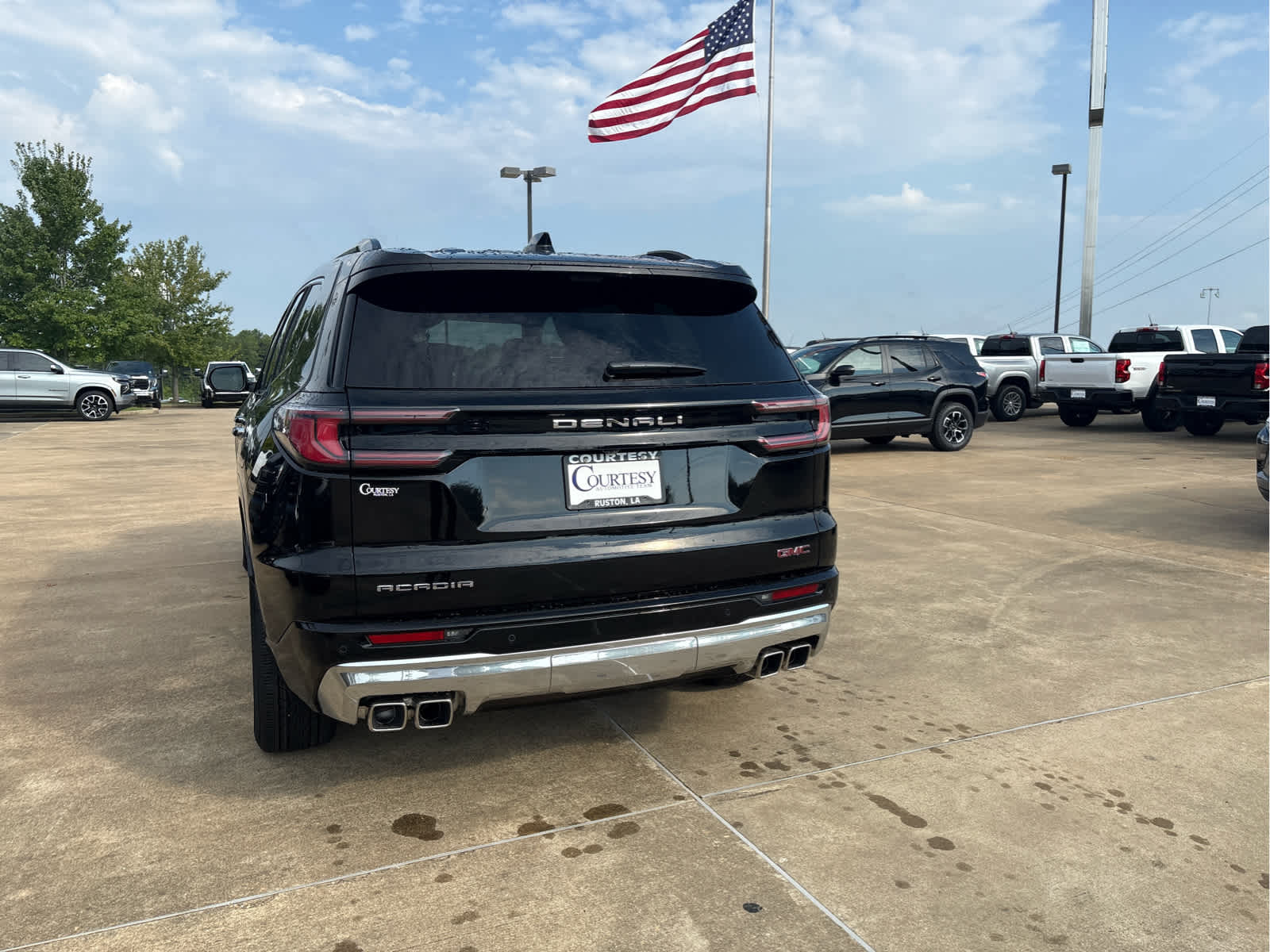 2026 GMC Acadia Denali