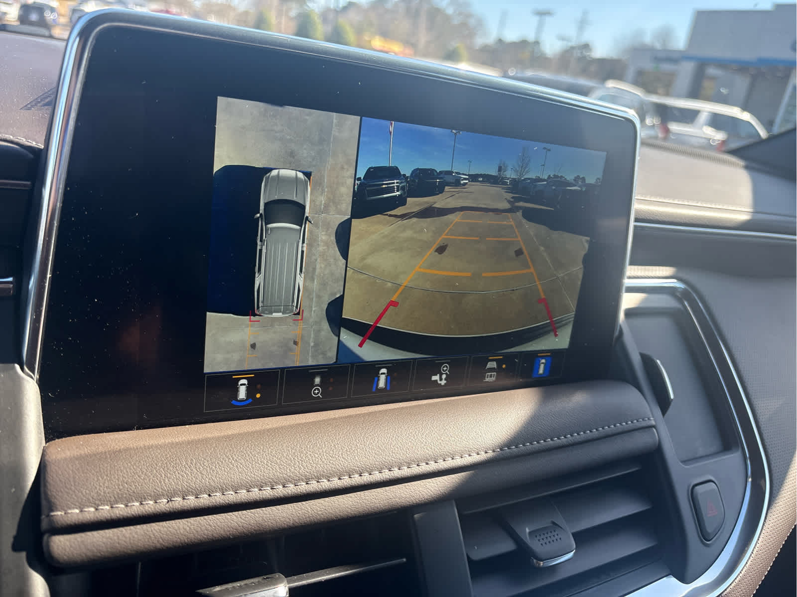 2022 GMC Yukon XL SLT