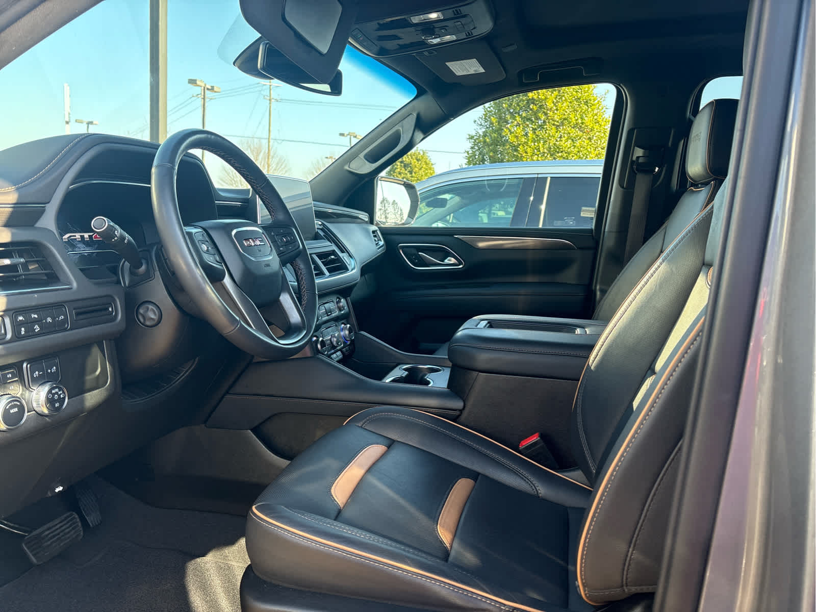 2022 GMC Yukon XL AT4