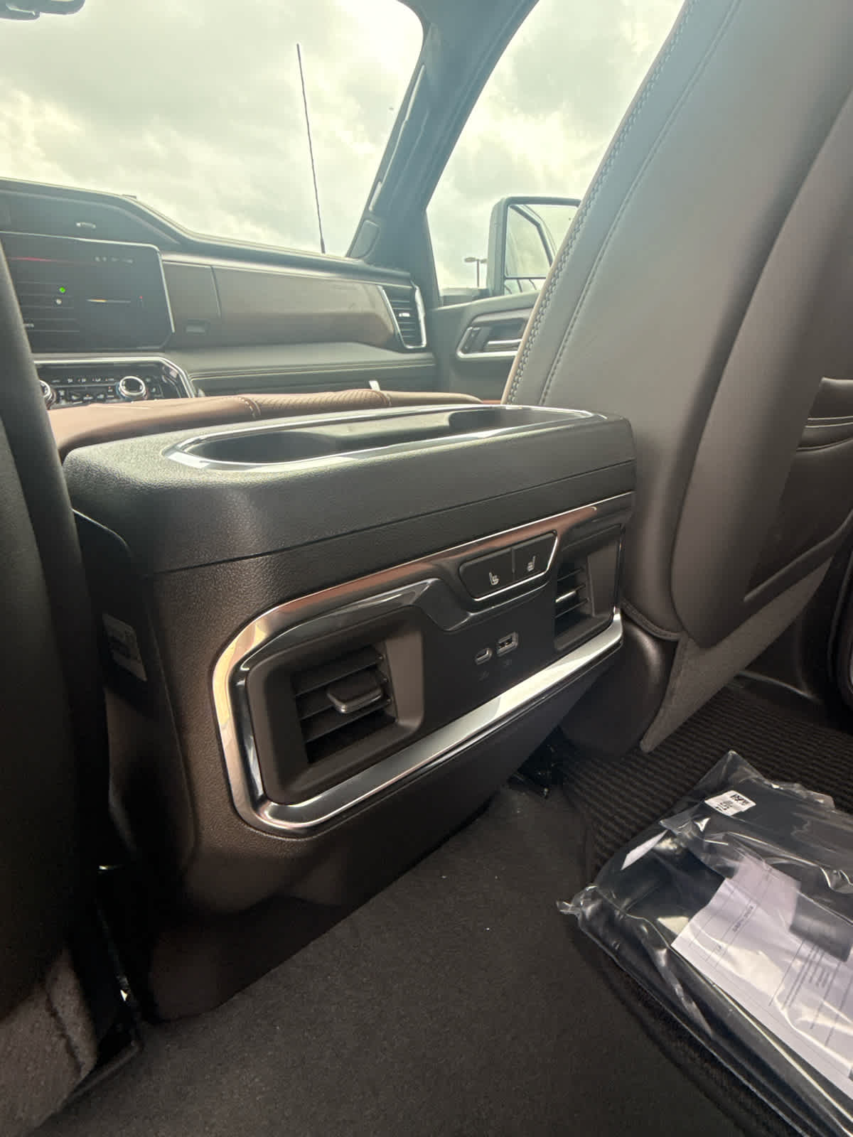 2026 GMC Sierra 3500 HD Denali Ultimate DRW