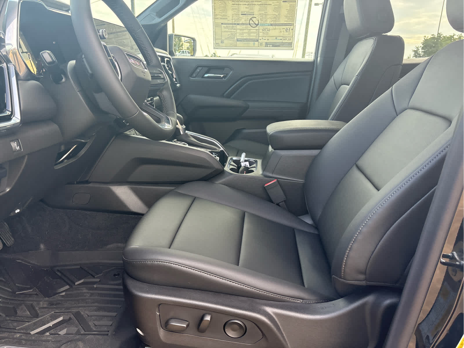 2025 GMC Canyon Elevation