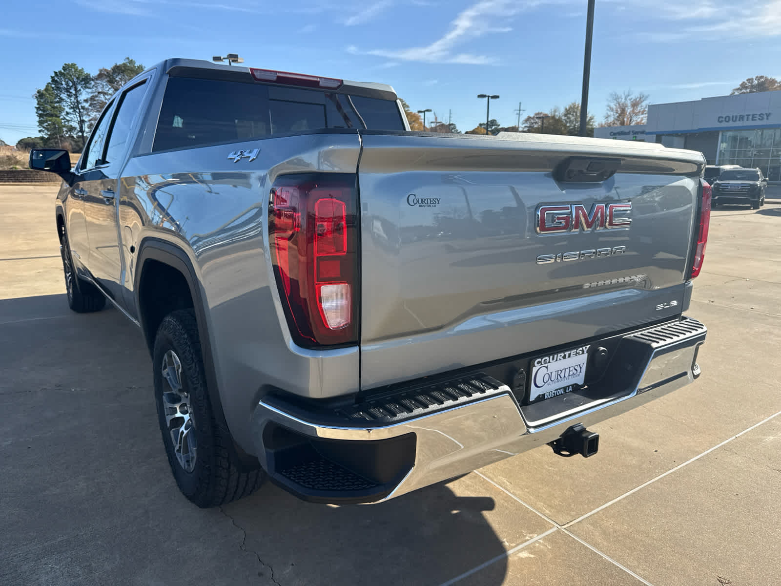 2026 GMC Sierra 1500 SLE