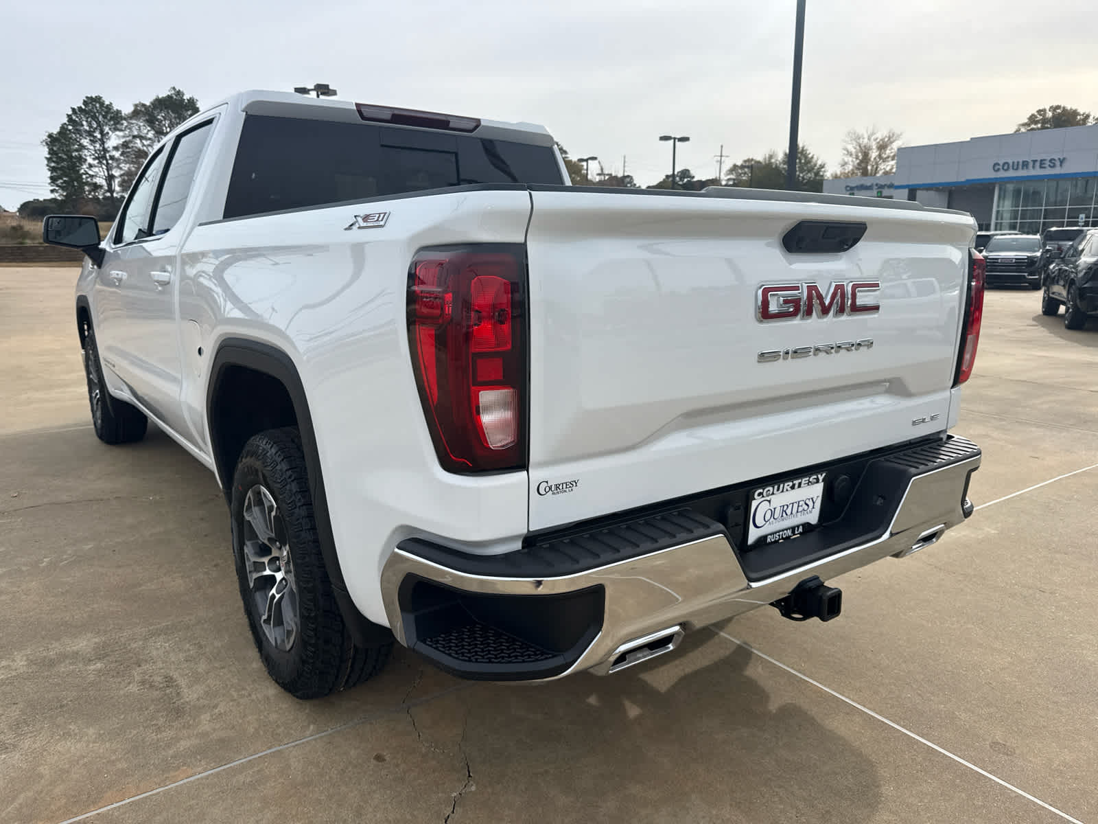 2026 GMC Sierra 1500 SLE