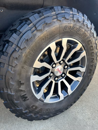 2023 GMC Sierra 1500 AT4