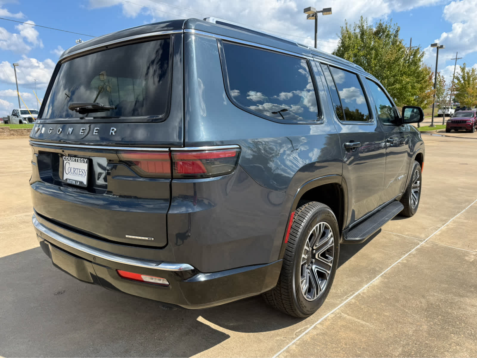 2024 Jeep Wagoneer Series II