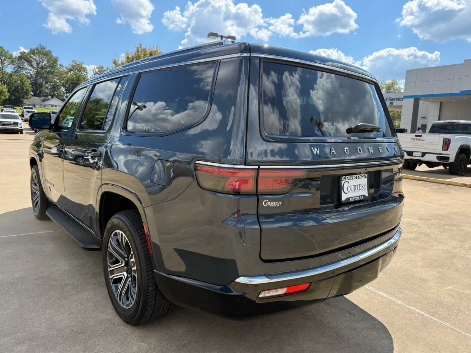 2024 Jeep Wagoneer Series II