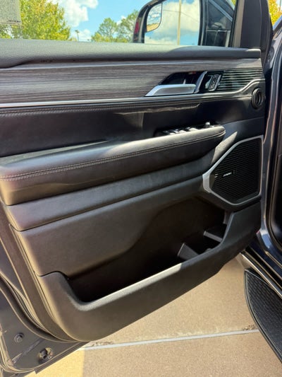 2024 Jeep Wagoneer Series II