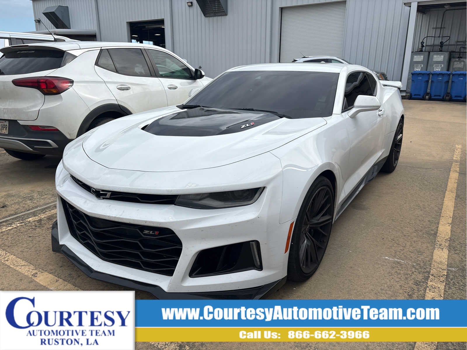 2022 Chevrolet Camaro ZL1's photo