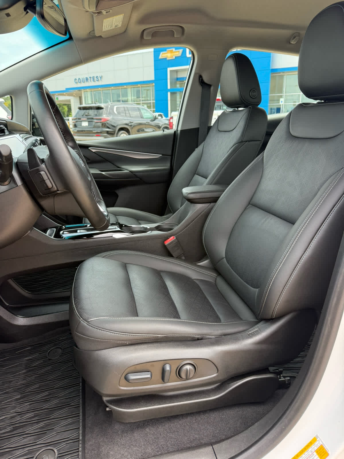 2023 Chevrolet Bolt EV 2LT