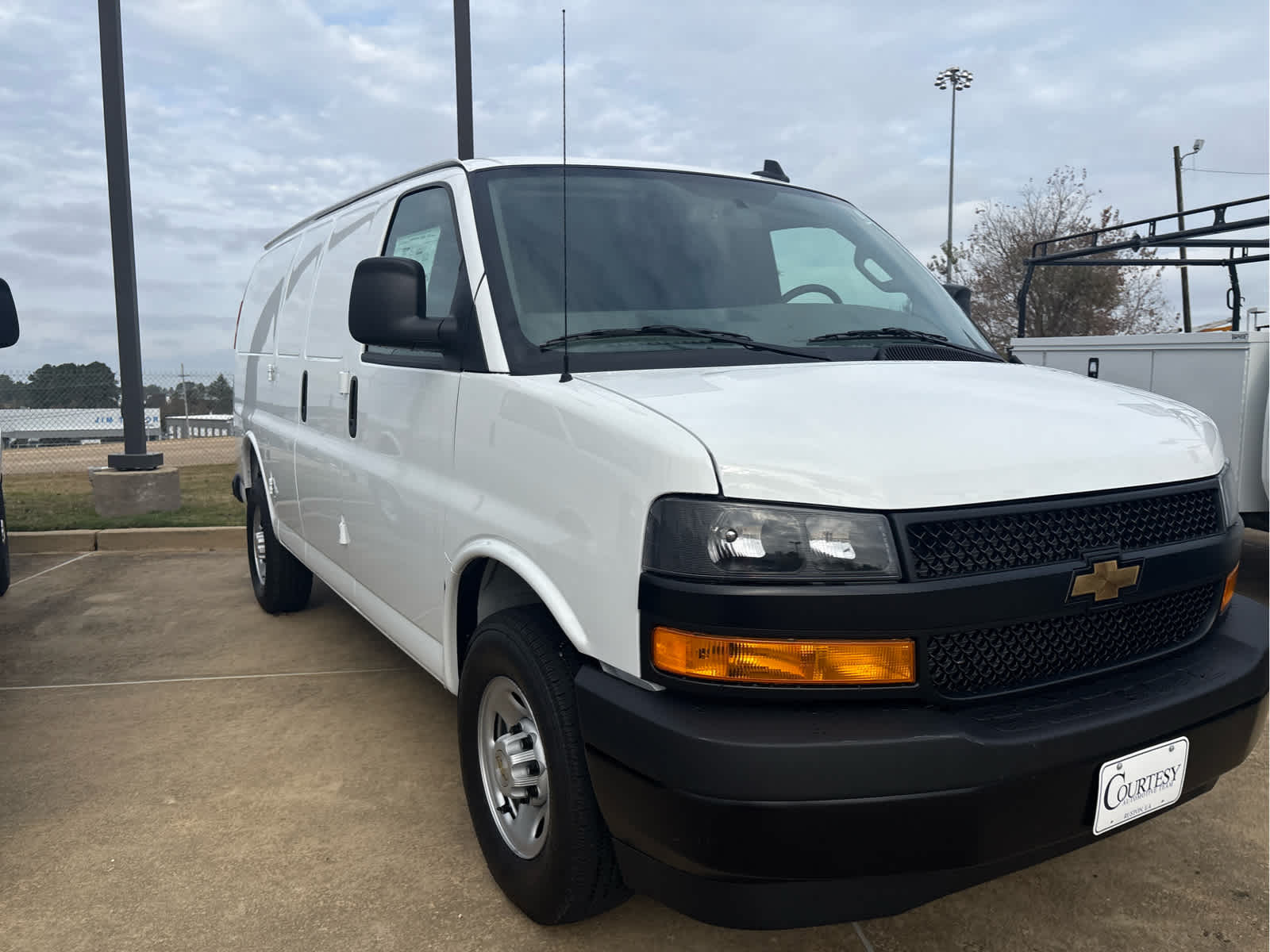 2025 Chevrolet Express Cargo 2500 WT