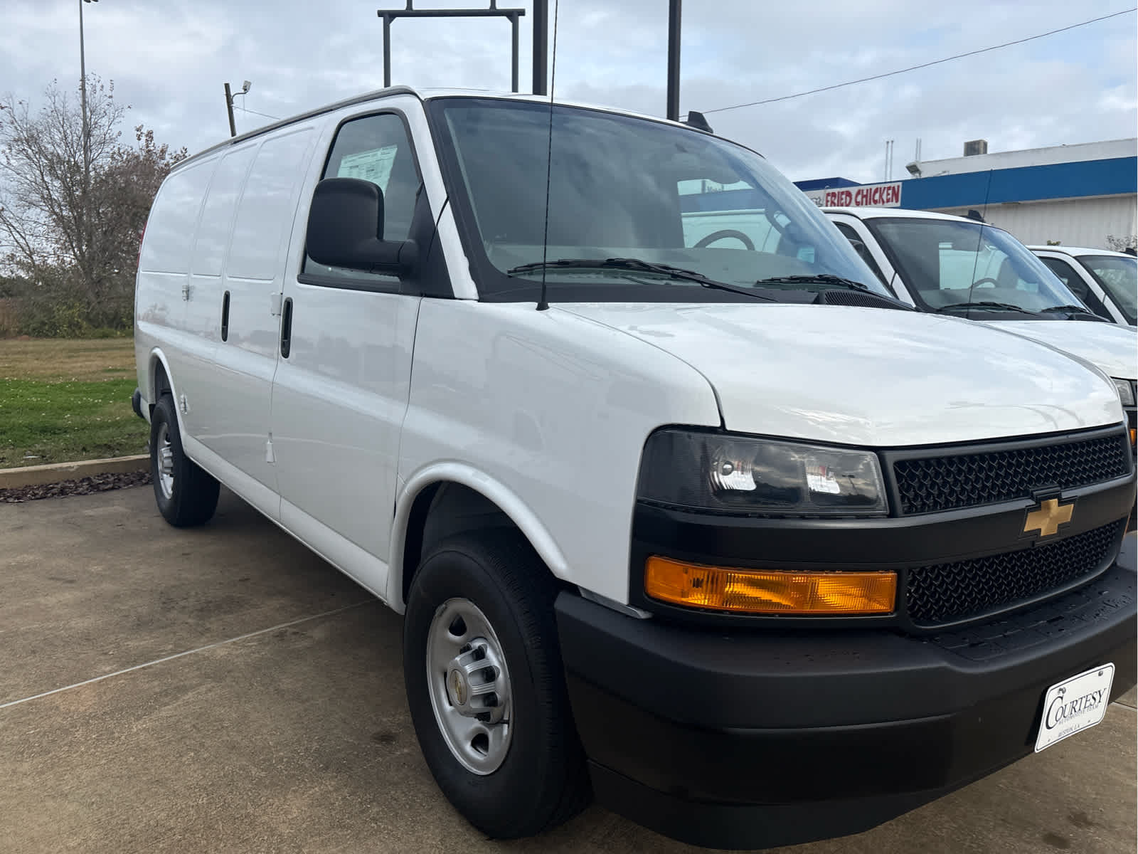 2025 Chevrolet Express Cargo WT