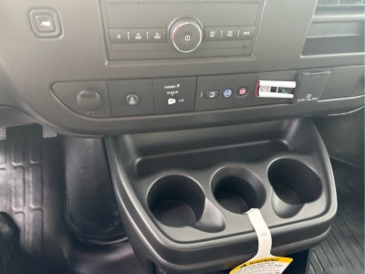 2025 Chevrolet Express Cargo WT