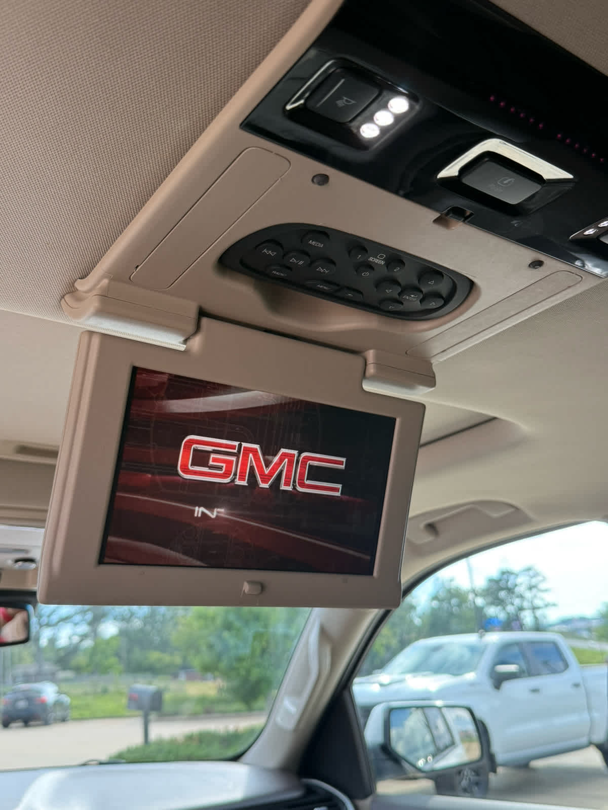 2016 GMC Yukon SLT