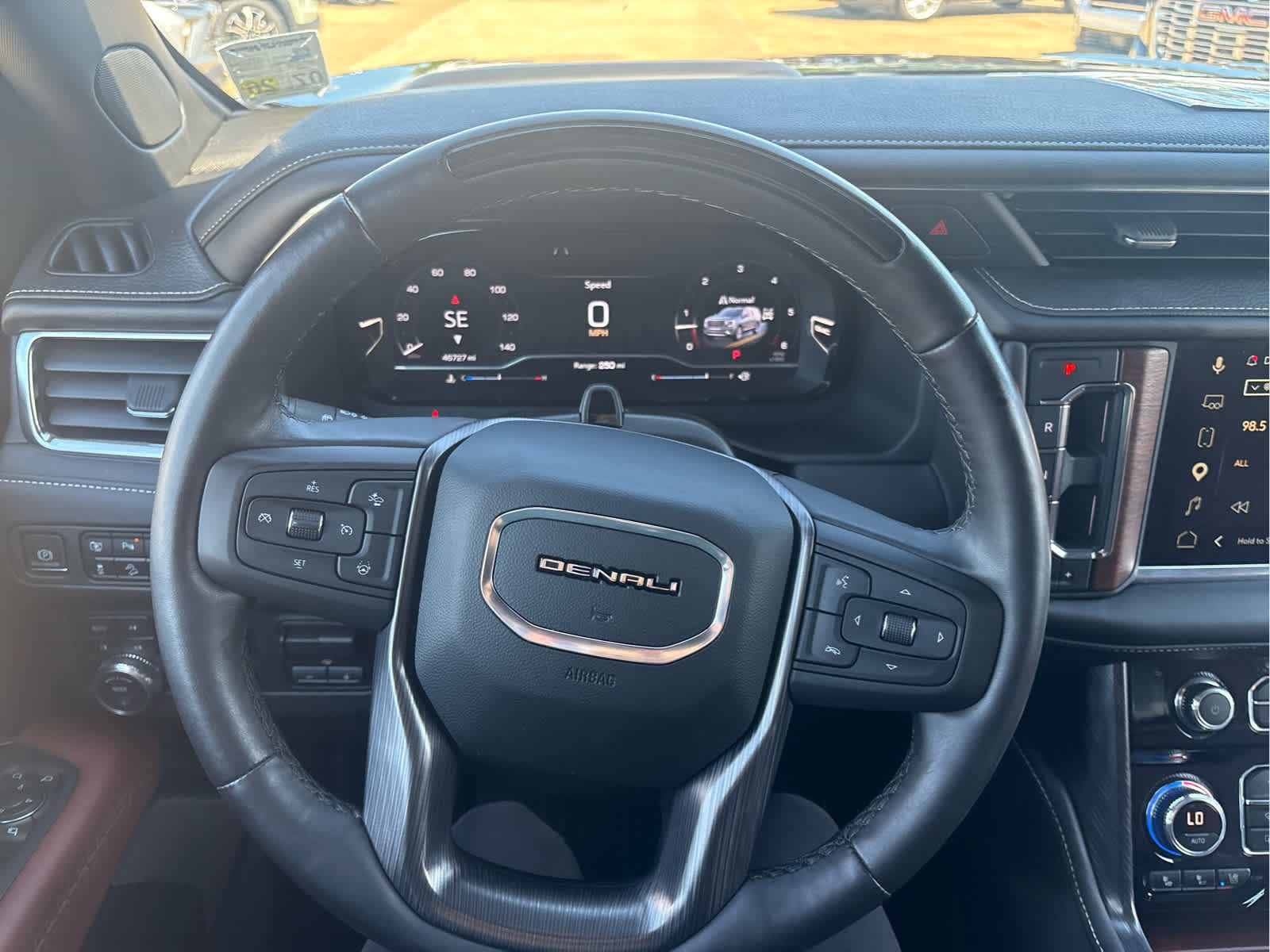 2023 GMC Yukon XL Denali Ultimate