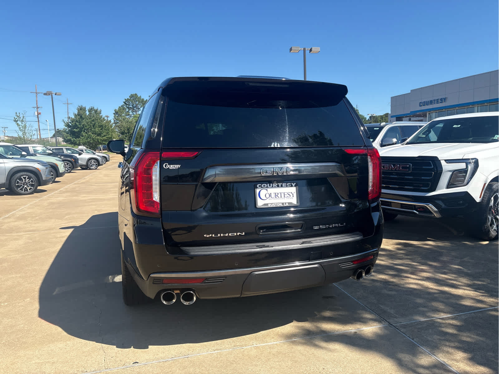 2023 GMC Yukon XL Denali Ultimate