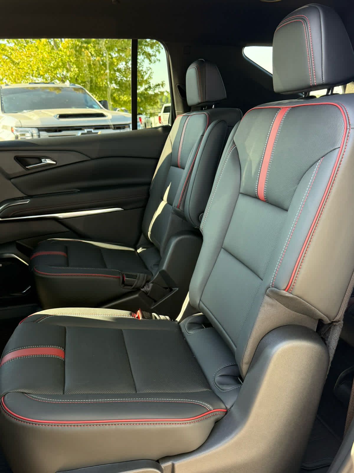 2027 Chevrolet Traverse RS