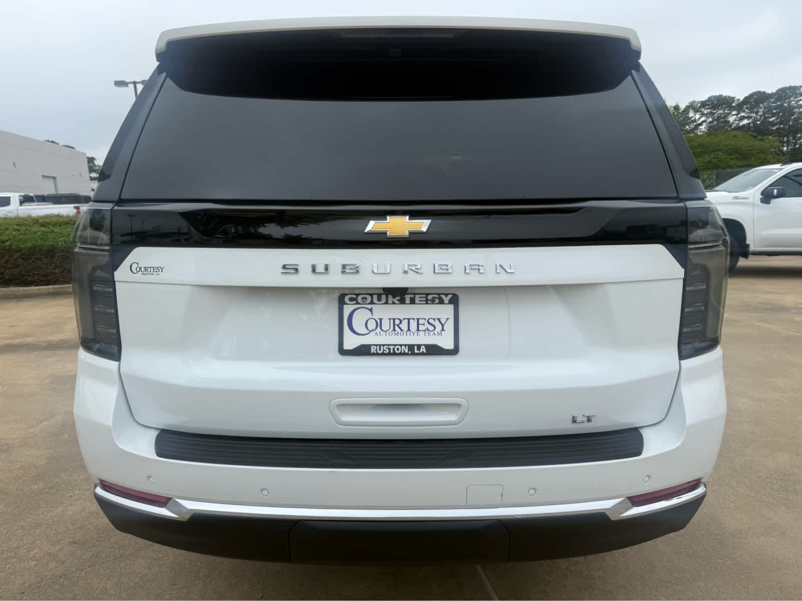 2026 Chevrolet Suburban LT