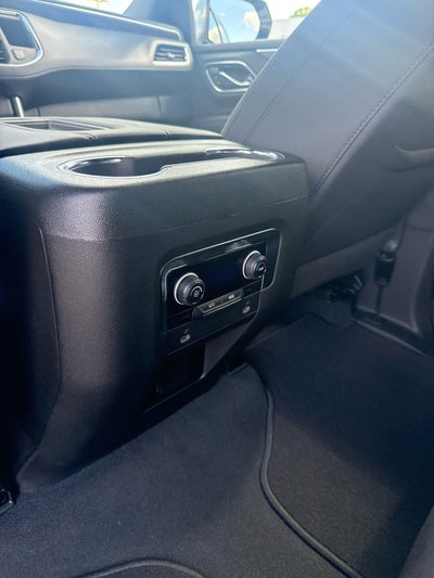 2023 Chevrolet Suburban LS