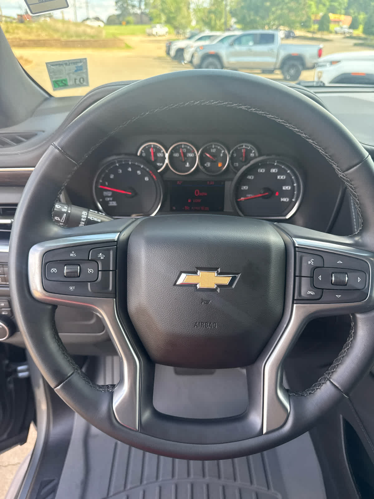 2023 Chevrolet Suburban LS