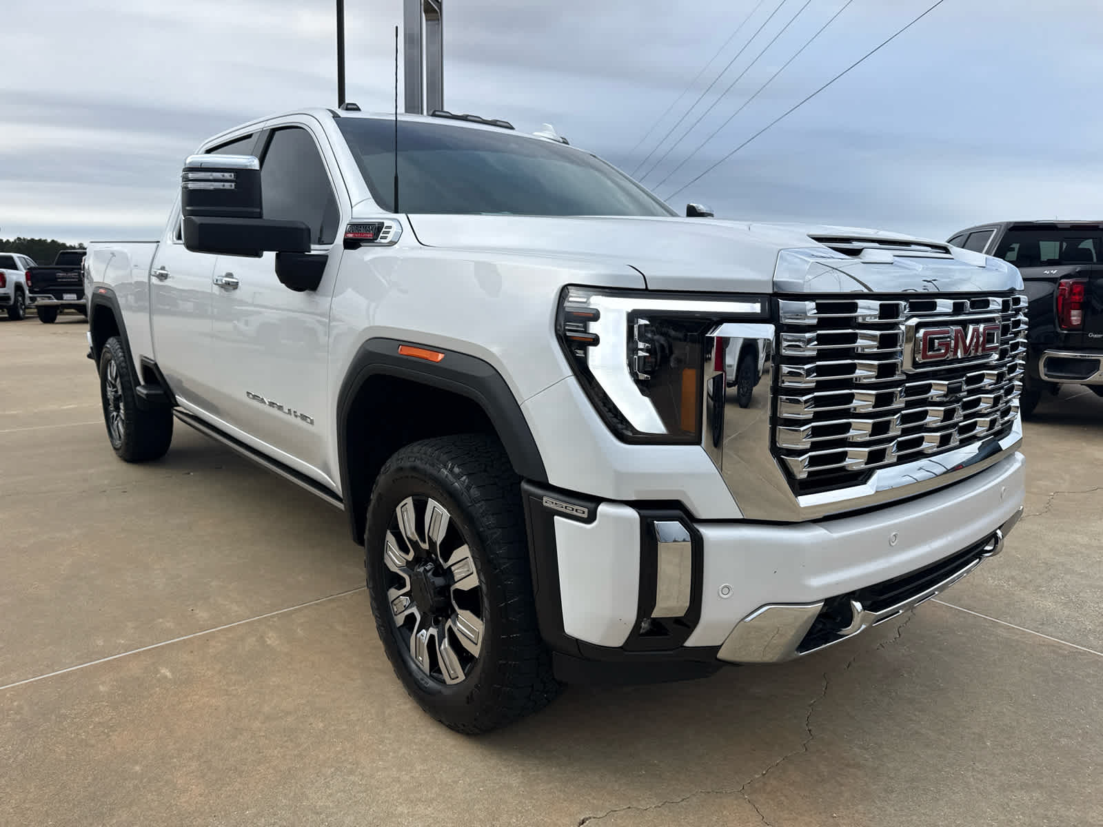 2025 GMC Sierra 2500 HD Denali