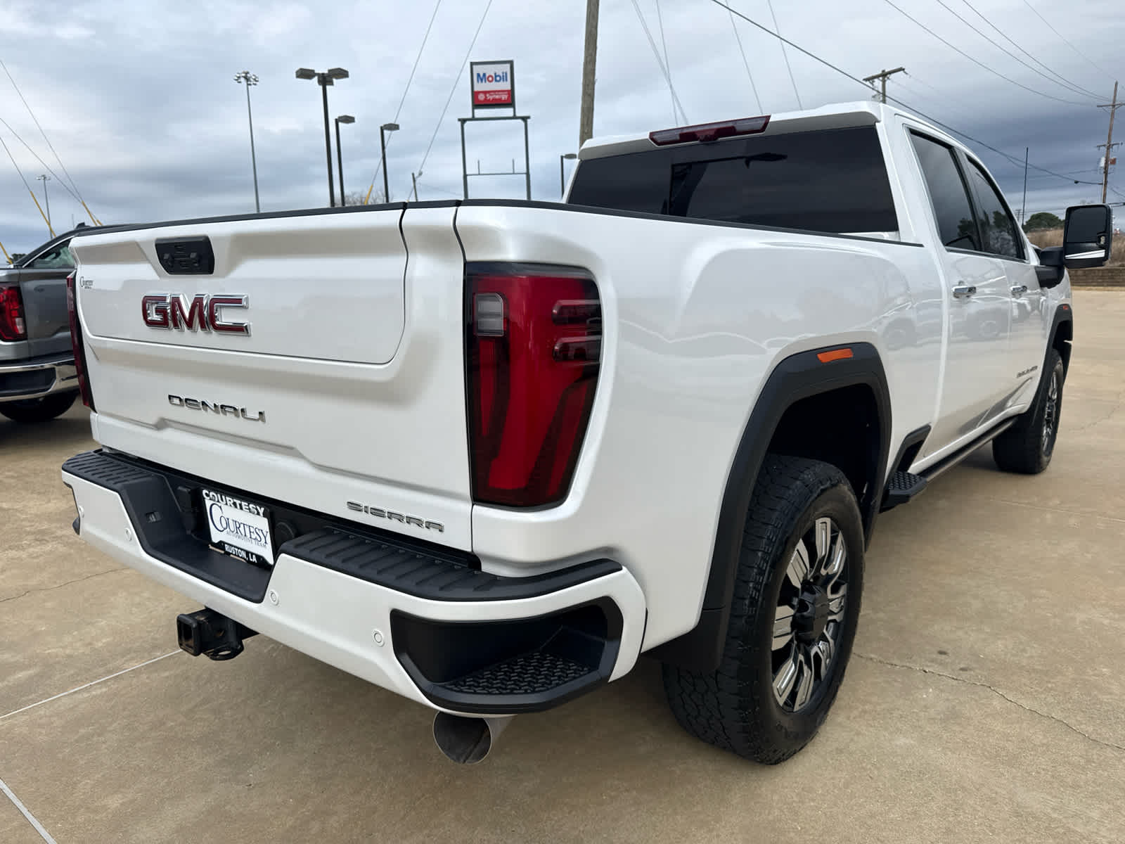 2025 GMC Sierra 2500 HD Denali