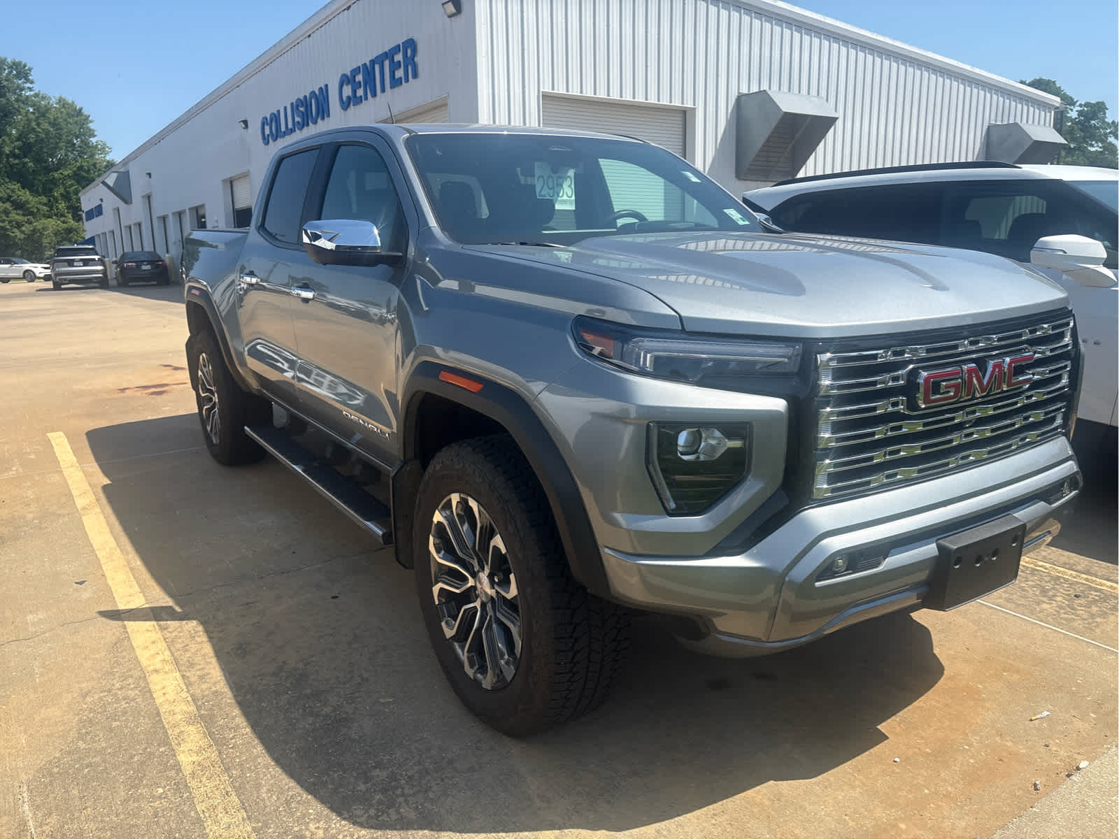 2025 GMC Canyon Denali