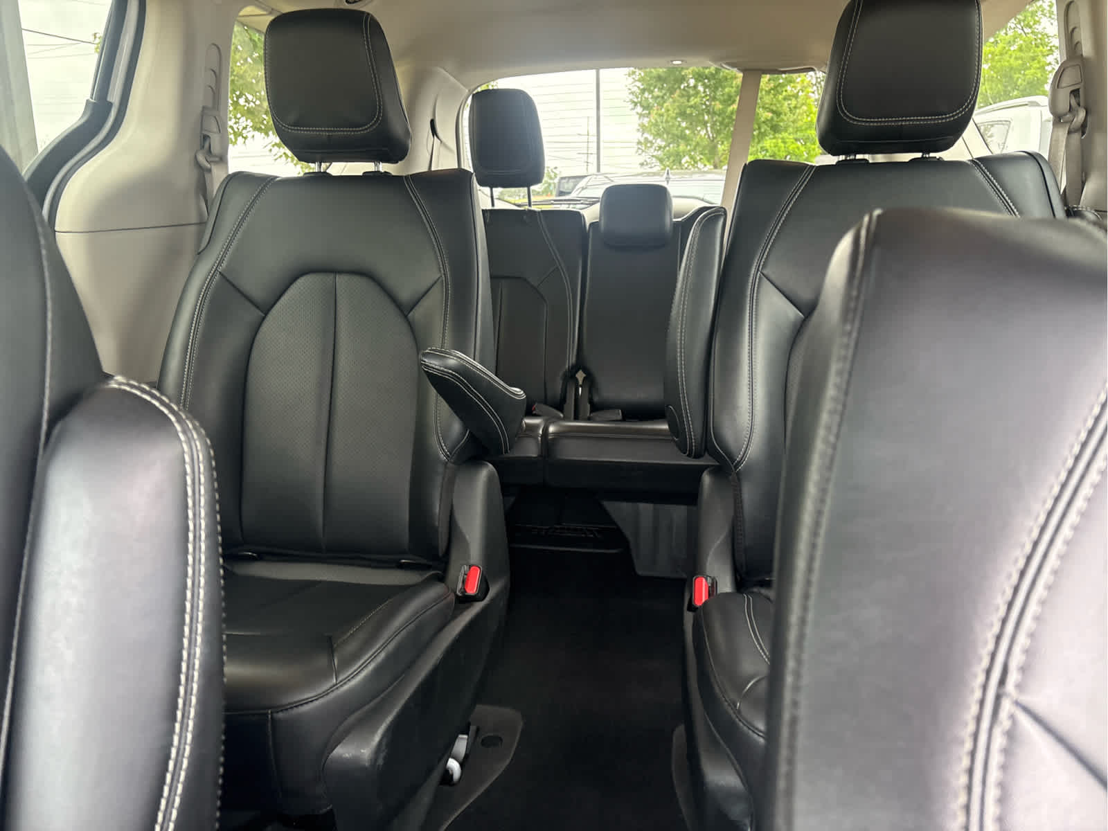2024 Chrysler Pacifica Hybrid Select