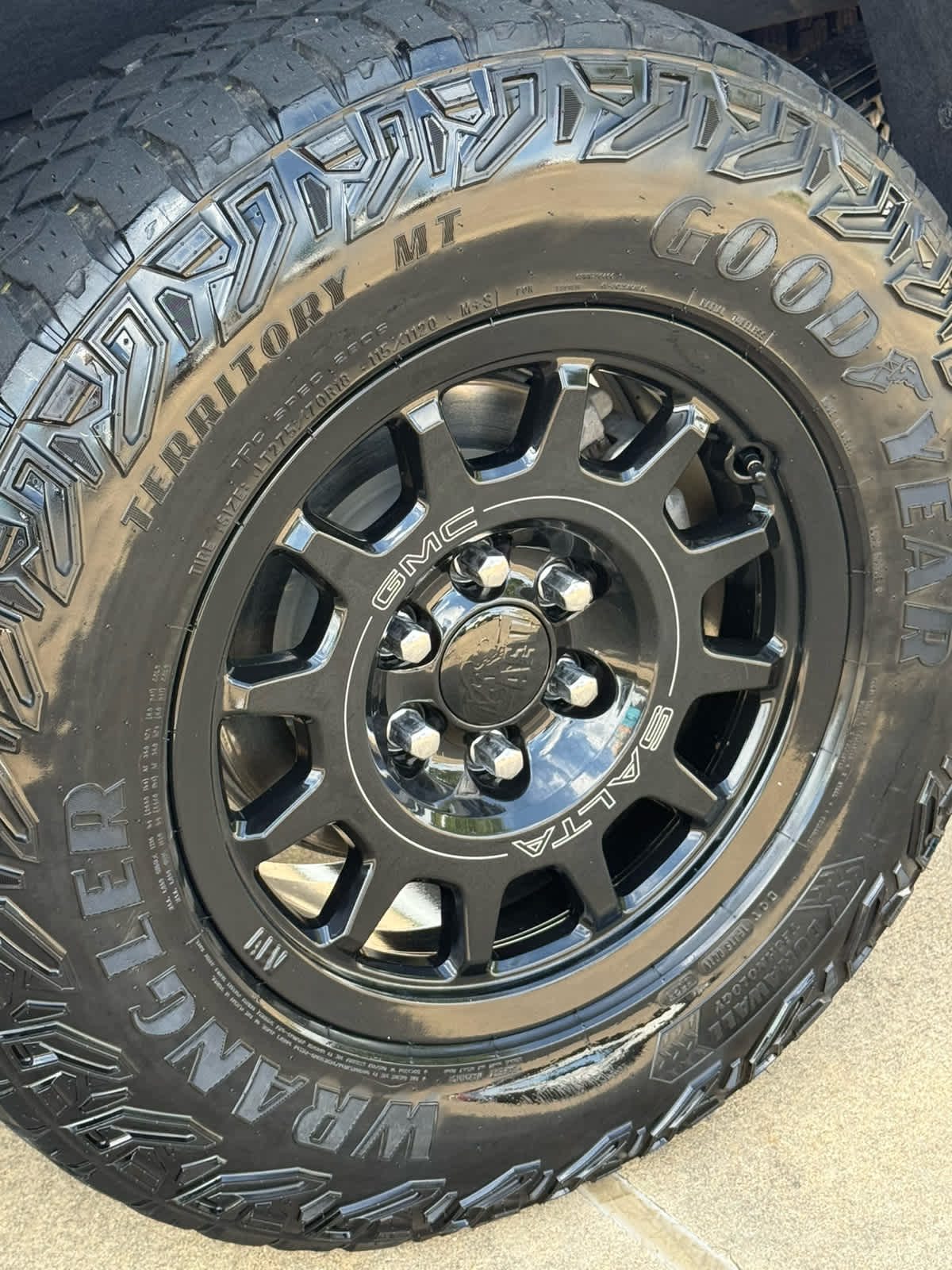 2024 GMC Sierra 1500 AT4X