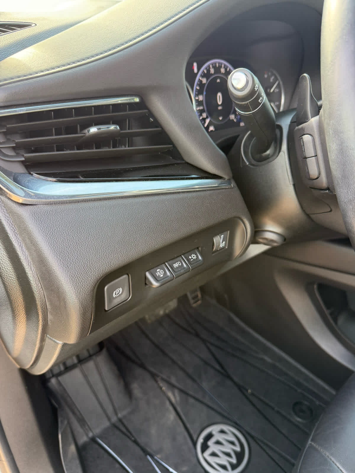 2022 Buick Enclave Avenir