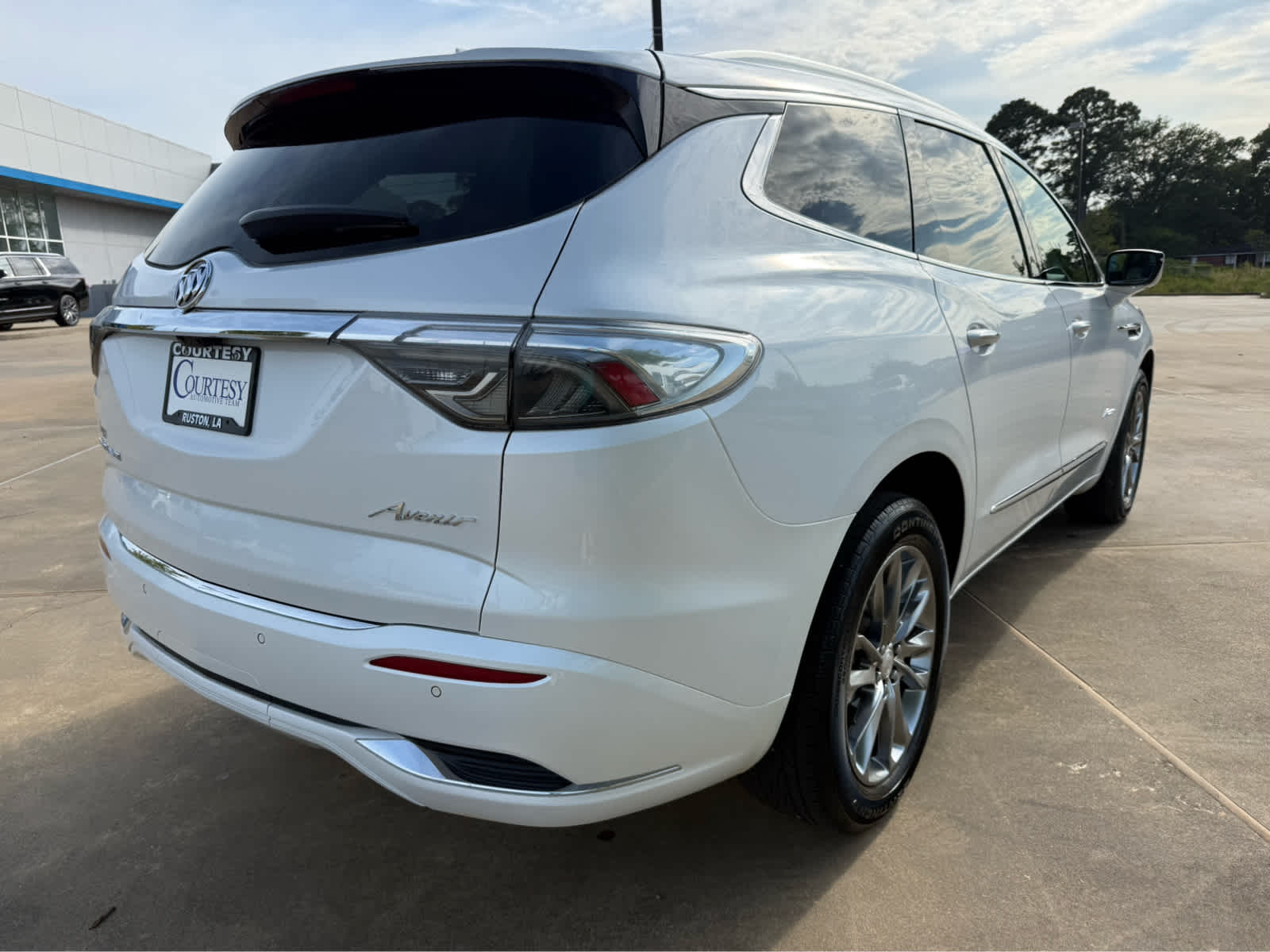 2022 Buick Enclave Avenir