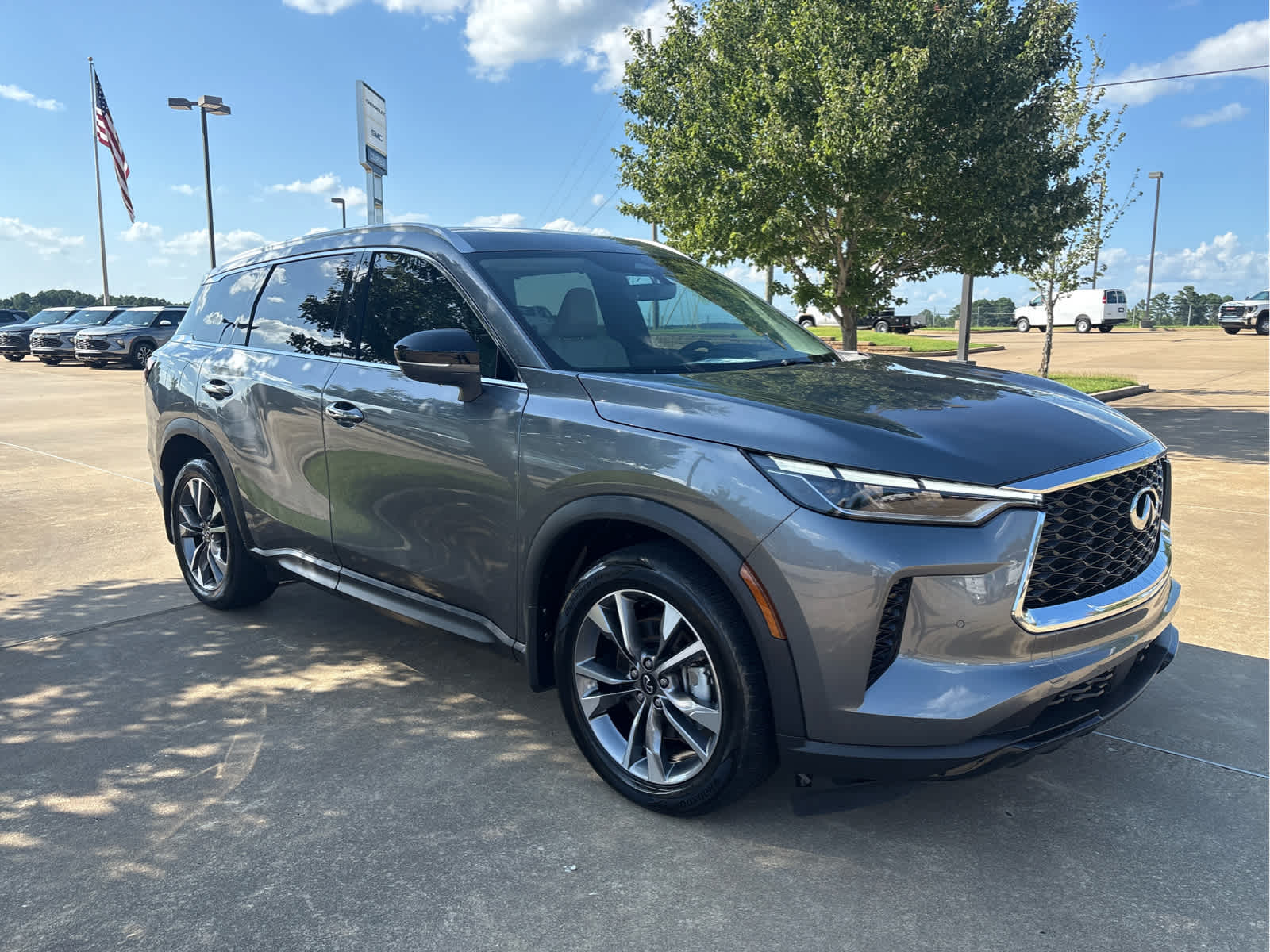 2023 INFINITI QX60 LUXE