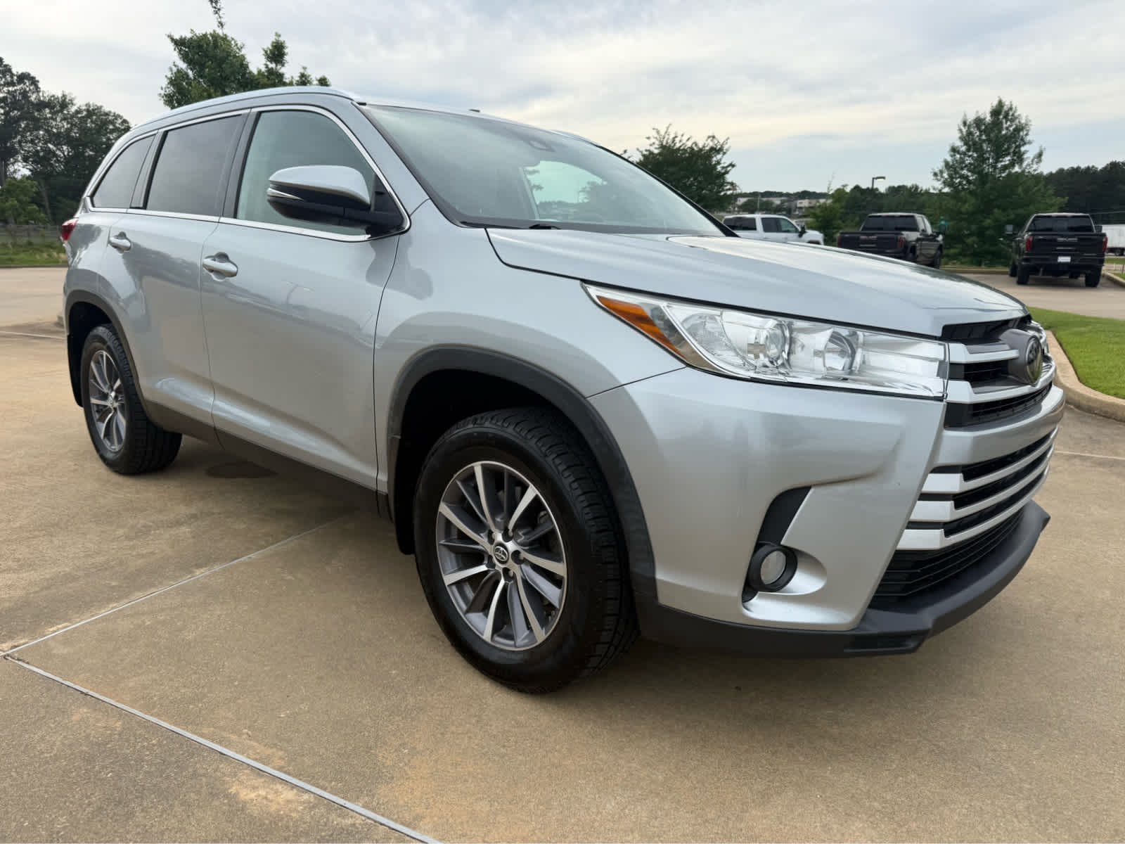2019 Toyota Highlander SE