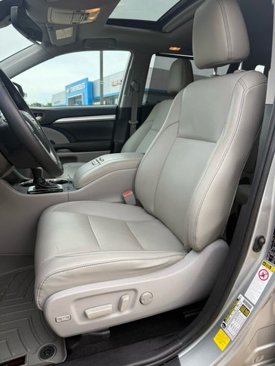 2019 Toyota Highlander SE