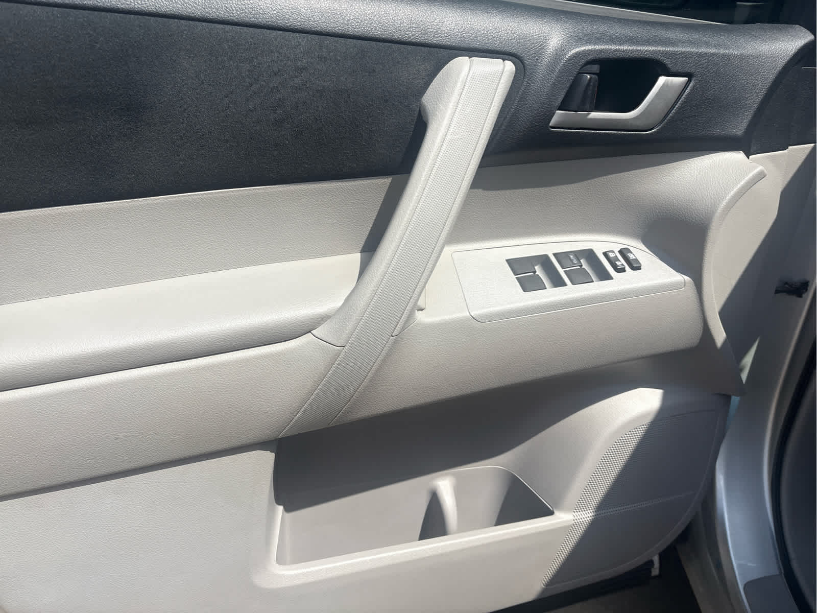 2013 Toyota Highlander Base