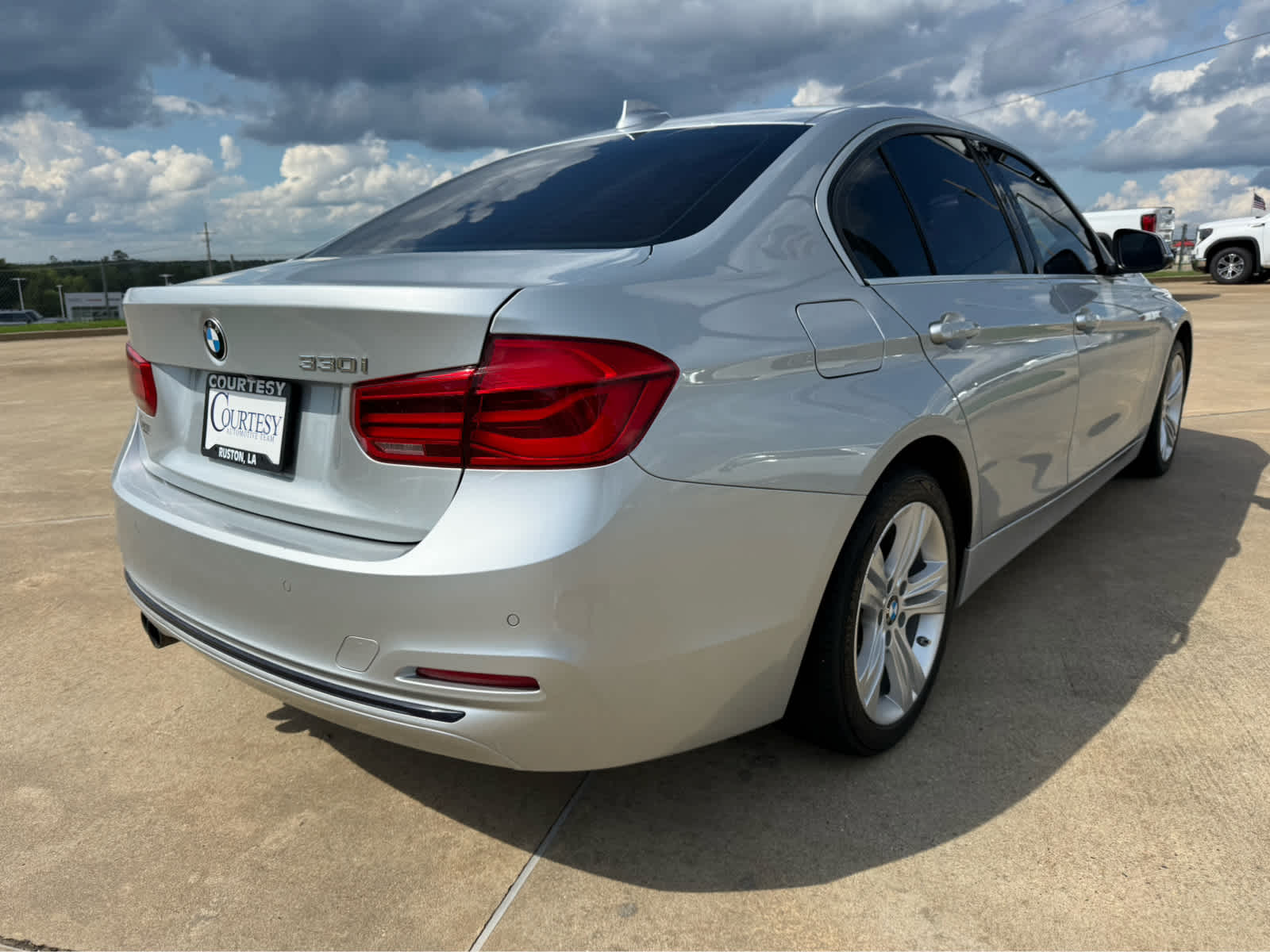 2017 BMW 3 Series 330i